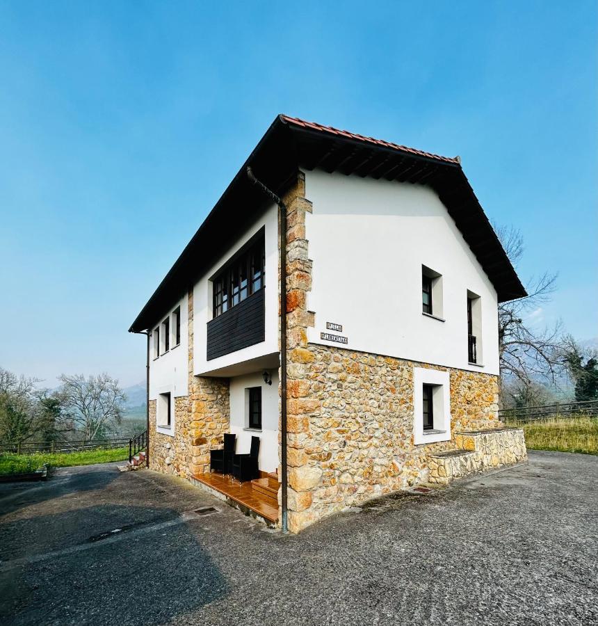Ferienwohnung Casa La Maestra Les Arriondes Exterior foto